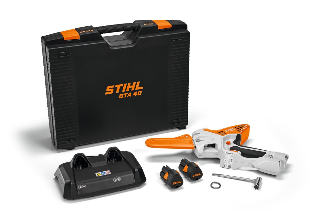 POTATORE A BATTERIA GTA 40 SET STIHL 1 POTATORE A BATTERIA GTA 40 SET STIHL